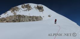 Ishinca NE Ridge 5540m PD- / Cordillera Blanca / Peru