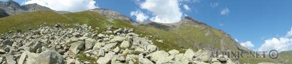 Jamnighütte / Duisburgerhütte / DSC00776 - <strong><em><span style="text-decoration: underline;">1. Etappe:</span></em></strong> <br /><br />Anfahrt von Mallnitz zum Parkplatz vor der Jamnighütte (1680m) von dort über die Jamnighütte auf Weg 136 über die Wasserfallwand zum Weißgerber Biwak auf der Feldseescharte (2712m). Abstieg auf Weg 102 richtung Duisburgerhütte (2572m).<br /><br /><span style="text-decoration: underline;">Billanz:</span> ~1400 Hm, ~500m Abstieg, ~13 km