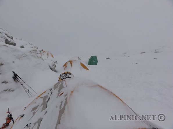 9. Mera La - Basislager 5300 (5415) / DSC01260